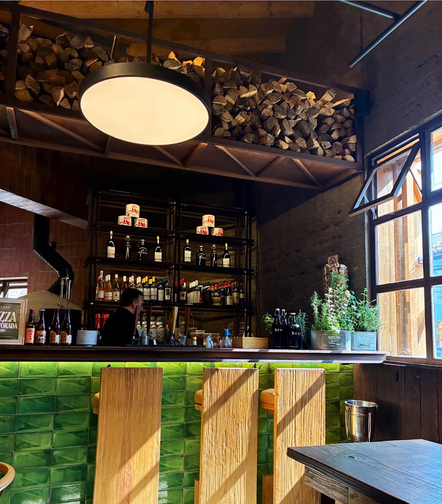 Interior de Bruna Pizzeria